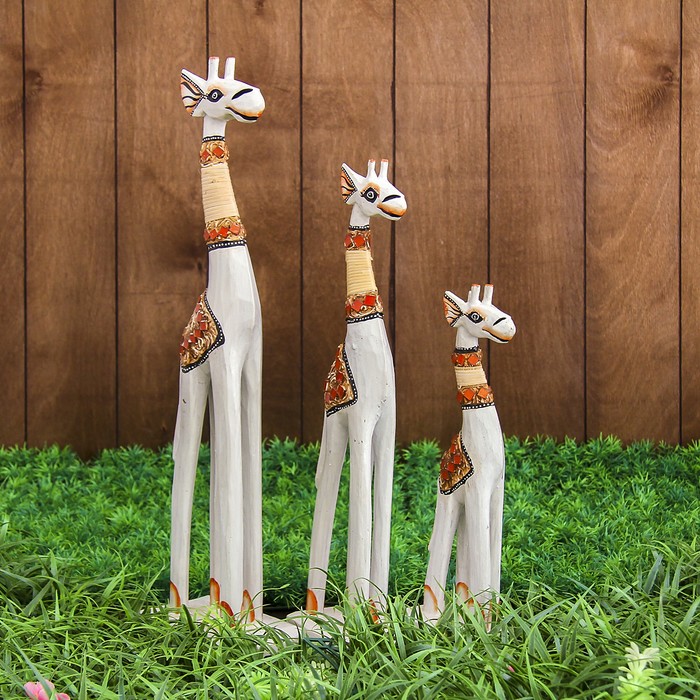 Набор сувенирный "Жирафы" (30,40,50) 14х13х50 см