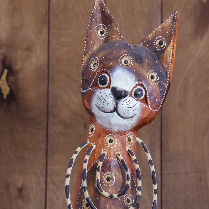 Сувенир дерево "Кошка с шариками" 14х6х80 см