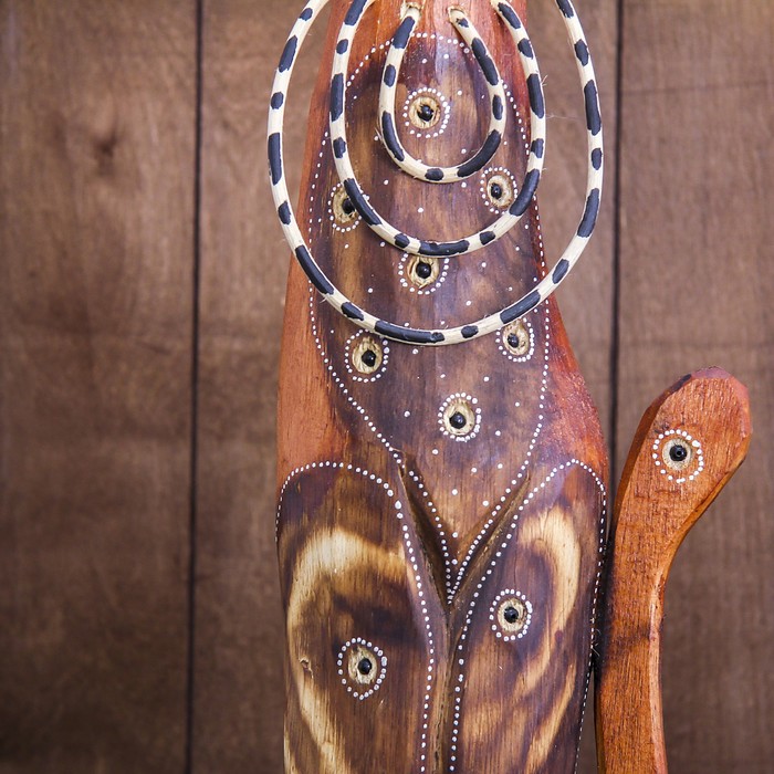 Сувенир дерево "Кошка с шариками" 14х6х80 см