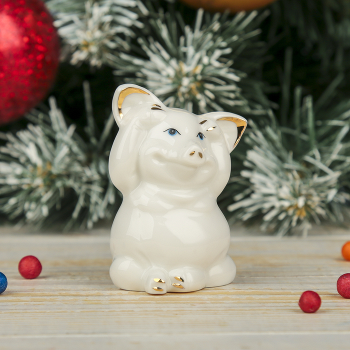 Сувенир керамика "Белый поросёнок радостный" 6,5х3,3х4,5 см