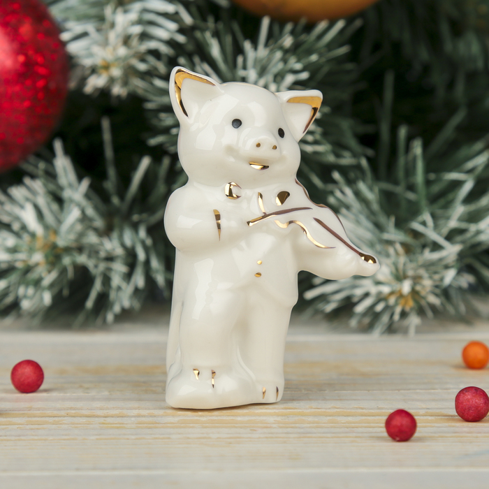 Сувенир керамика "Белый поросёнок-скрипач" 9х5,5х3,5 см