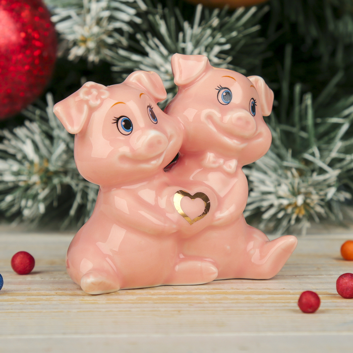 Сувенир керамика "Розовые поросята с сердцем" 7,5х7,5х4,2 см