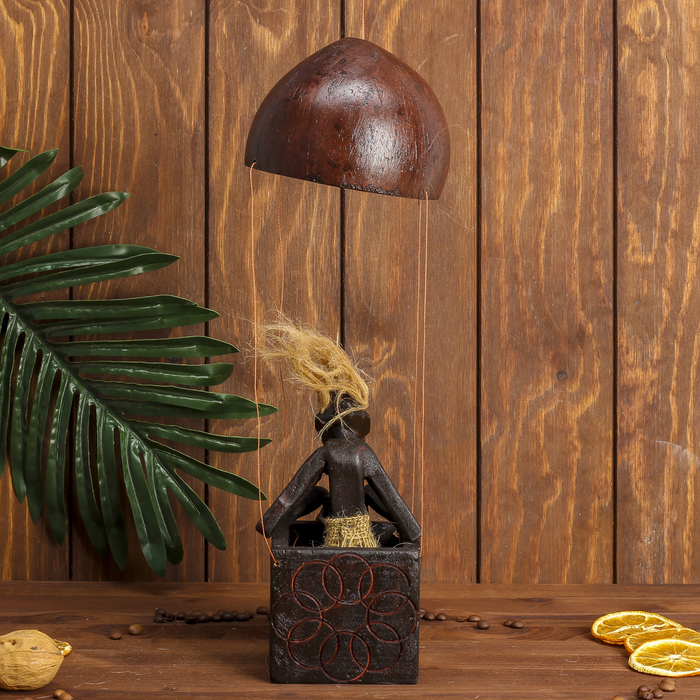 Сувенир дерево "Абориген на воздушном шаре" 30х10х10 см