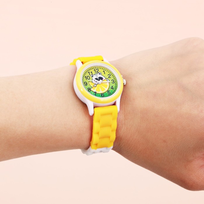 Набор "Енот", часы наручные детские, мячик