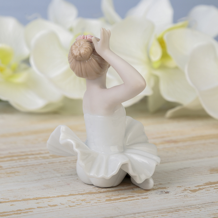 Сувенир керамика "Маленькая грациозная балерина" 12х12,3х8,5 см