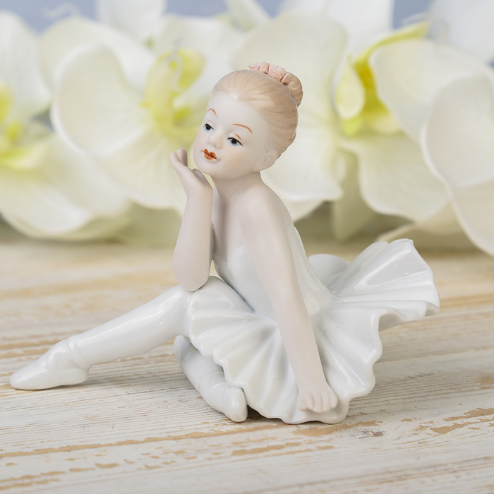 Сувенир керамика "Малышка балерина" 10х9,5х13 см