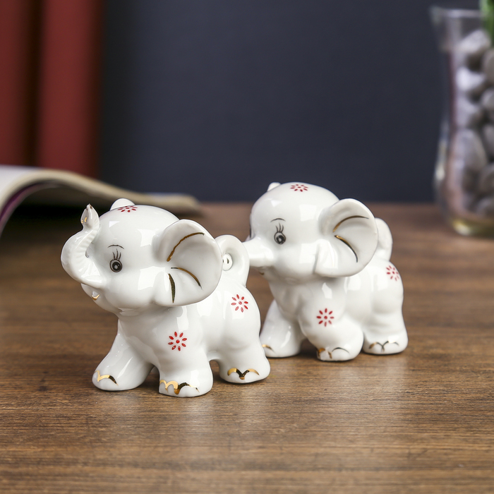 Сувенир керамика "Слоники в красный цветочек - держи его за хвост" набор 2 шт 6х13,5х5 см