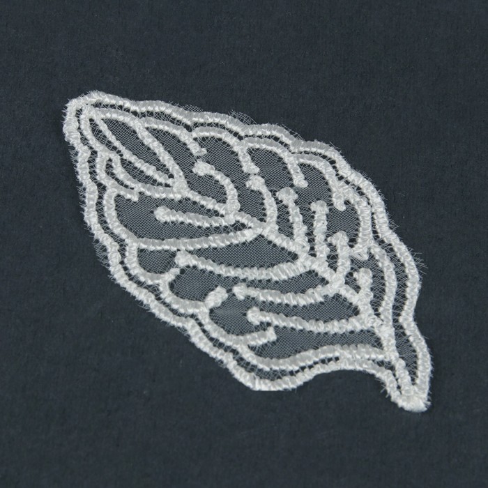 Вязаный элемент "Лепесток", 6,5х3,5см, 10 шт, цвет белый