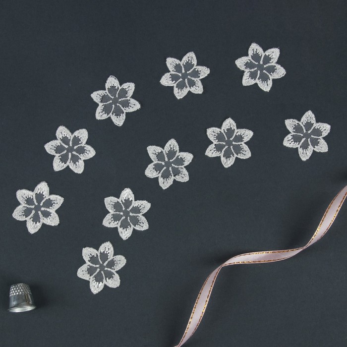 Вязаный элемент "Цветок", d= 3,5см, 10 шт, цвет белый