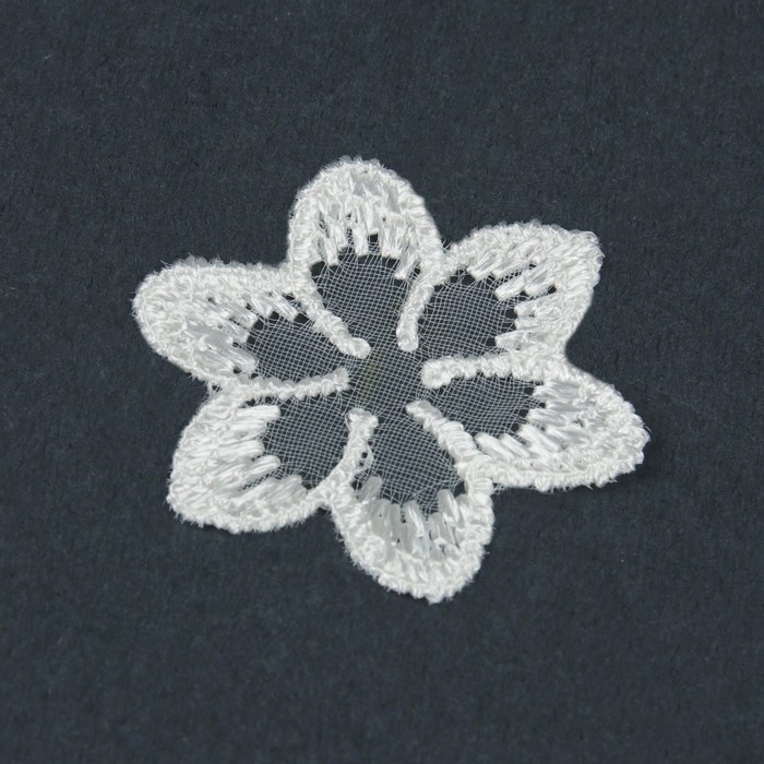 Вязаный элемент "Цветок", d= 3,5см, 10 шт, цвет белый