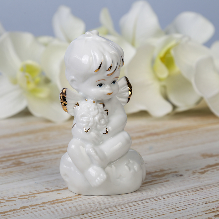 Сувенир керамика "Ангелок-карапуз с букетом роз" 11,5х6,5х5 см