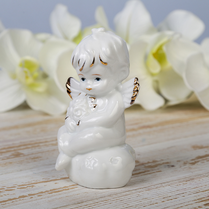 Сувенир керамика "Ангелок-карапуз с букетом роз" 11,5х6,5х5 см