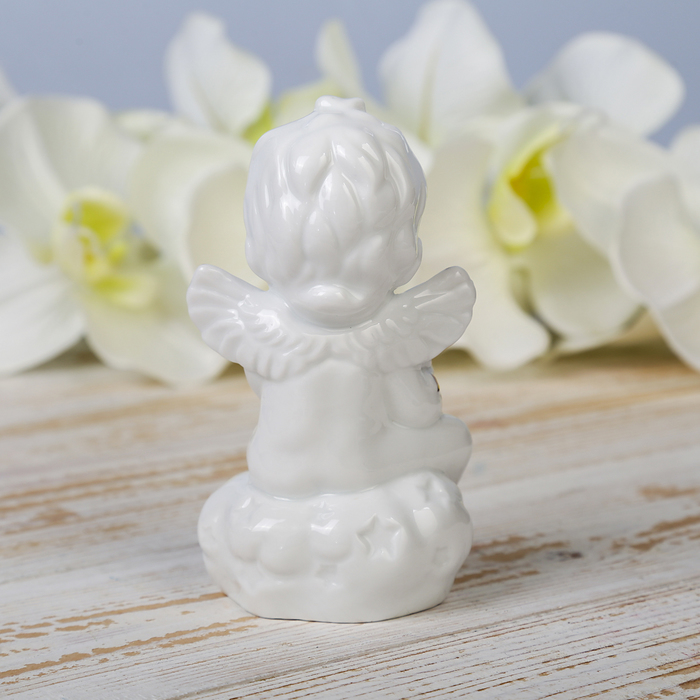 Сувенир керамика "Ангелок-карапуз с букетом роз" 11,5х6,5х5 см