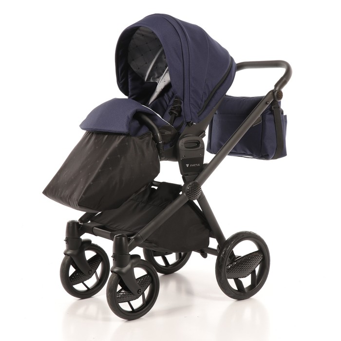 Коляска детская 3 в 1 INVICTUS V-PRINT-04 (чёрный/тёмно-синий)