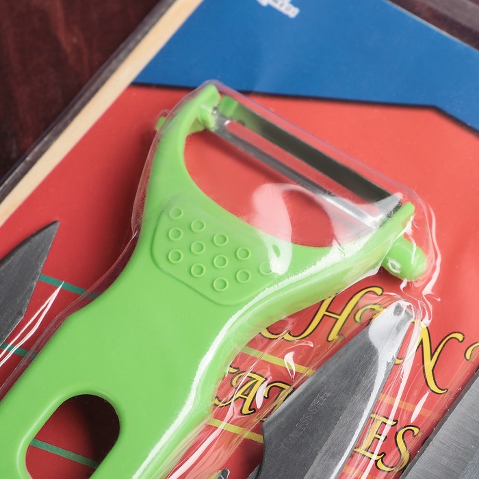 Набор 6 предметов:ножи 7,5/15 см,овощечистка, ножницы, открывашка, доска 29*19 см, цвет МИКС 36246