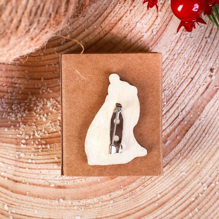 Значок в коробочке "Медведь"