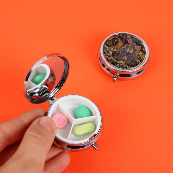 Таблетница "Восточный узор", с зеркалом, 3 секции, цвет серебристый/чёрный