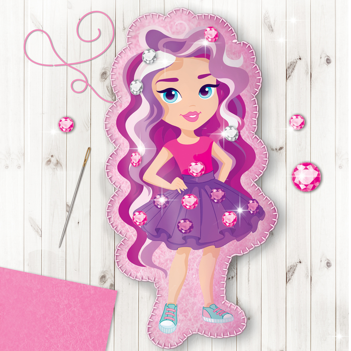 Набор для создания игрушки из фетра с термонаклейкой "Модница"