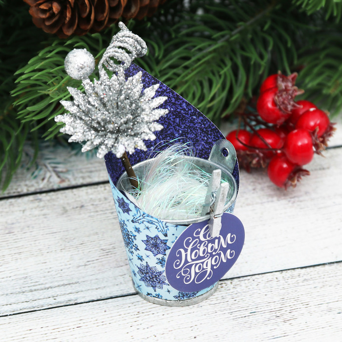Новогодний декор с пожеланием "Снежной и нежной зимы!"