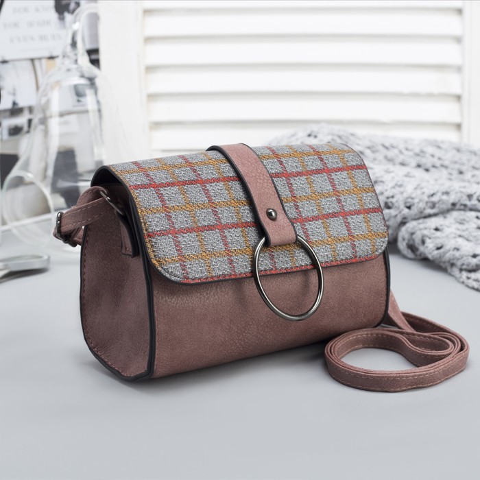 Сумка женская, отдел на молнии, регулируемый ремень, цвет пудровый