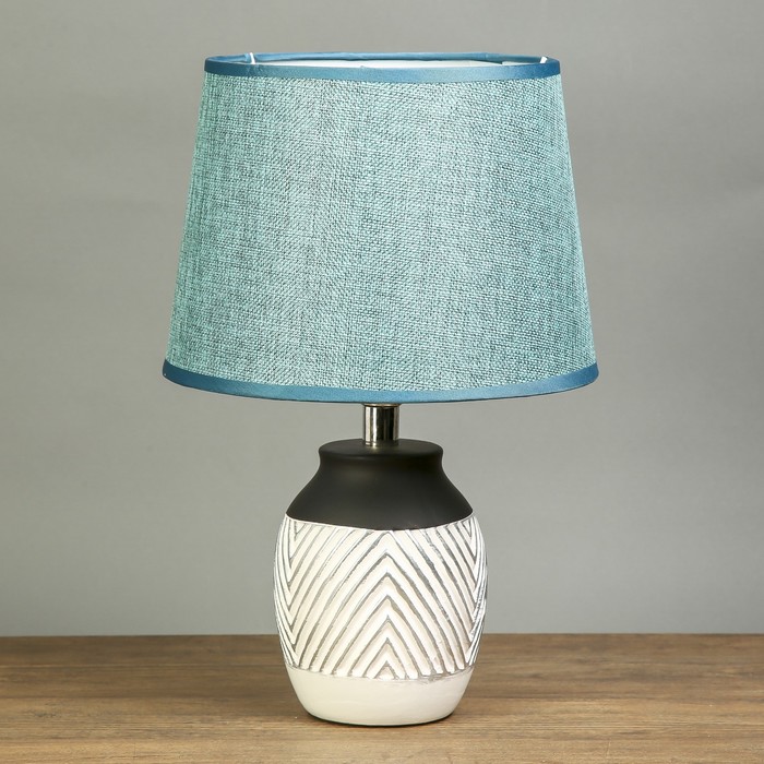 Лампа настольная "Пятый элемент" чёрный с белым вазон Е27 40W 220В 36х22х22 см