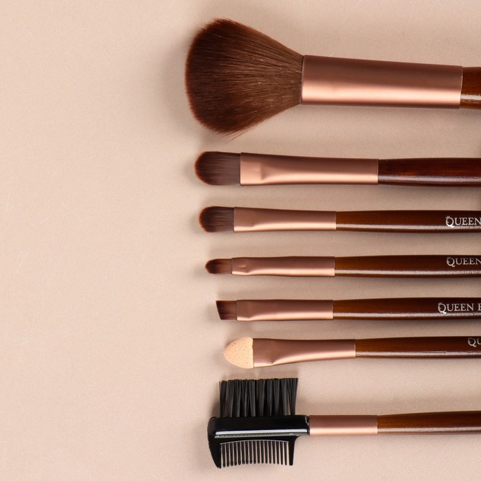 Набор кистей для макияжа «Сдержанность», 7 предметов, на кнопке, цвет коричневый