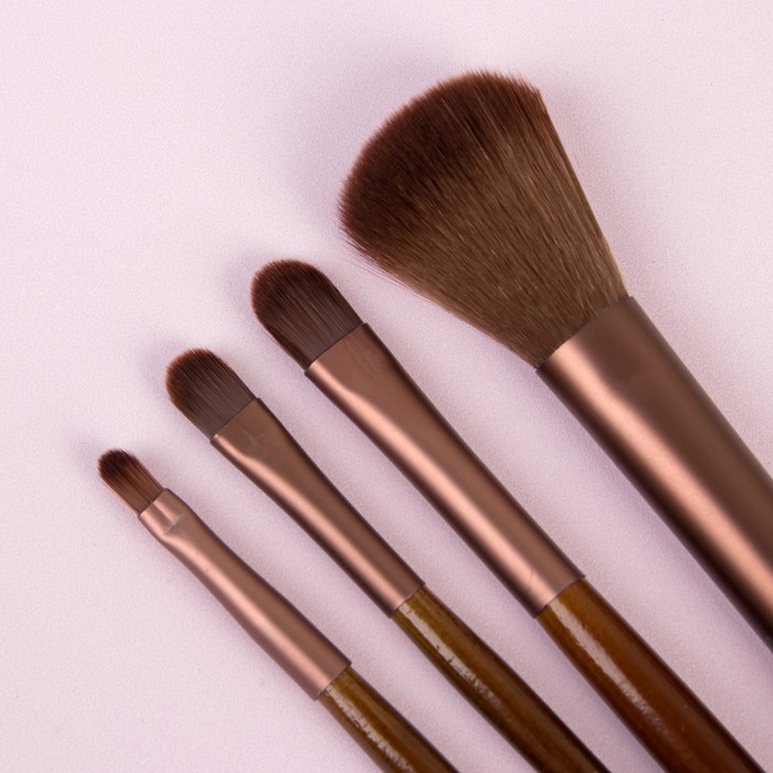 Набор кистей для макияжа «Галант», 7 предметов, на кнопке, цвет чёрный