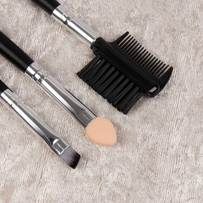 Набор кистей для макияжа «Пленение», 7 предметов, на кнопке, цвет серый