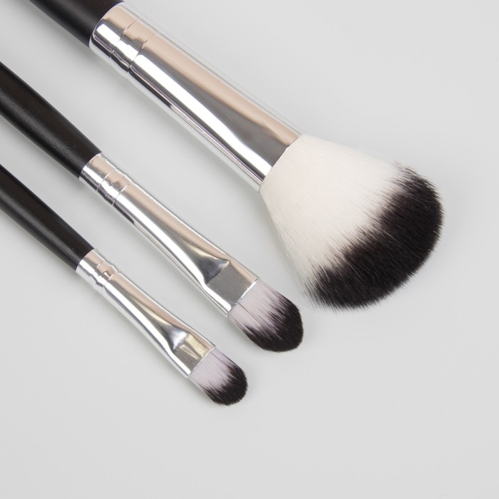 Набор кистей для макияжа «Геометрия», 7 предметов, на кнопке, цвет сиреневый/серый