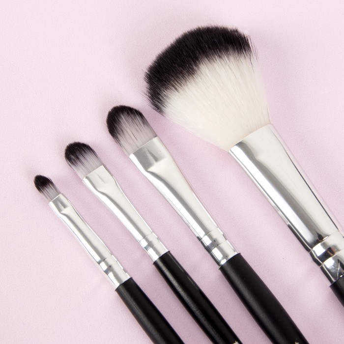 Набор кистей для макияжа «Геометрия», 7 предметов, на кнопке, цвет малиновый/серый