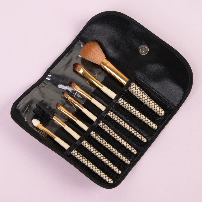 Набор кистей для макияжа «Крестики», 7 предметов, на кнопке, цвет бежевый/коричневый