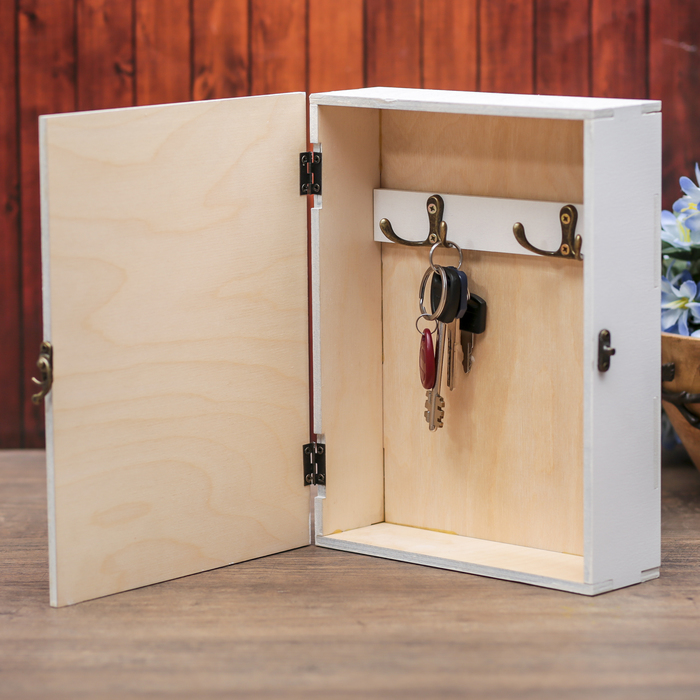 Ключница фанера "Ягоды" 20х26х6,5 см