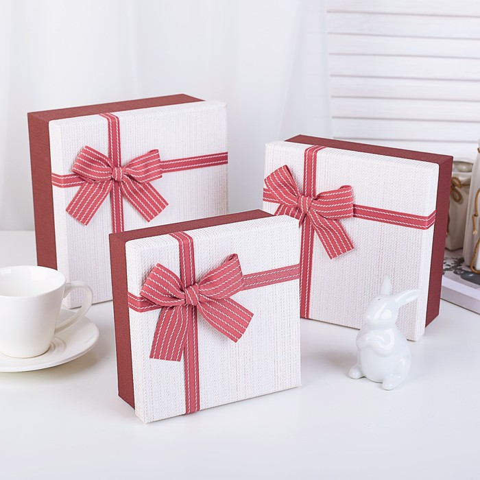 Набор коробок 3в1, 19,5 х 19,5 х 9,5 - 15,5 х 15,5 х 6,5 см