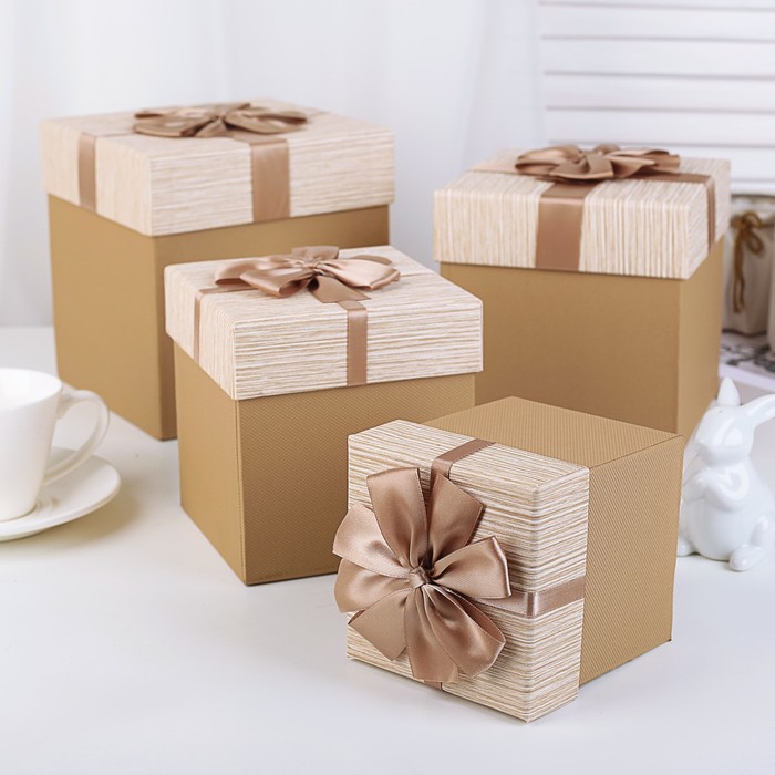 Набор коробок 4в1, 17 х 17 х 17,5 - 10,5 х 10,5 х 11,5 см