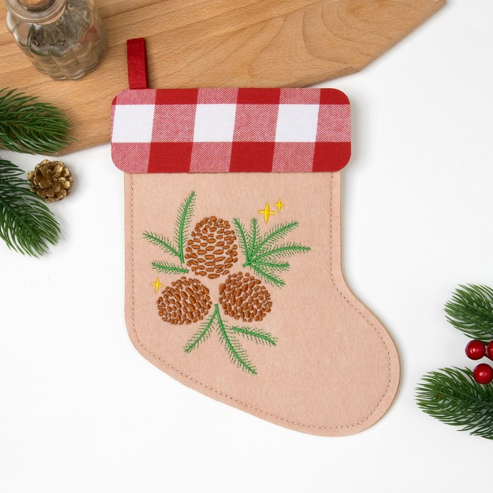 Набор "Доляна" Еловые ветви, полотенце 44х72 см, лопатка 20х5 см, фетровый носок 16х23 см