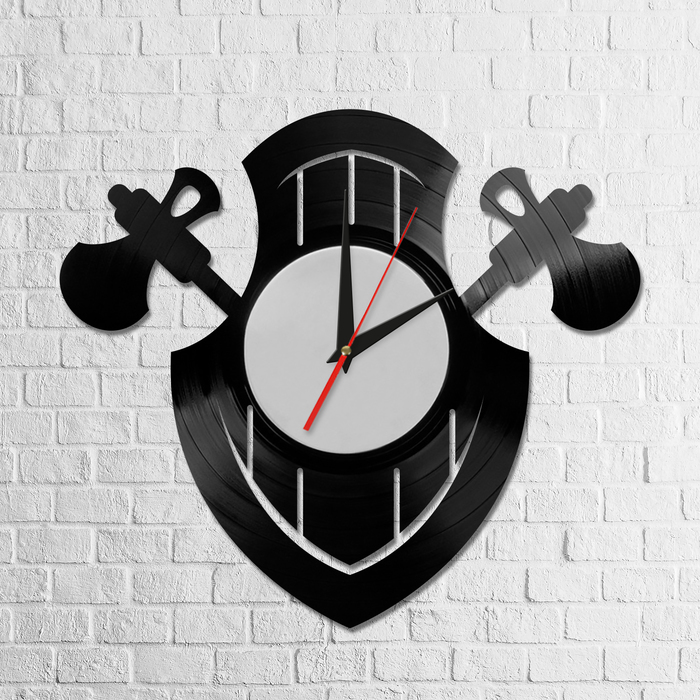 Часы из виниловой пластинки "Щит"