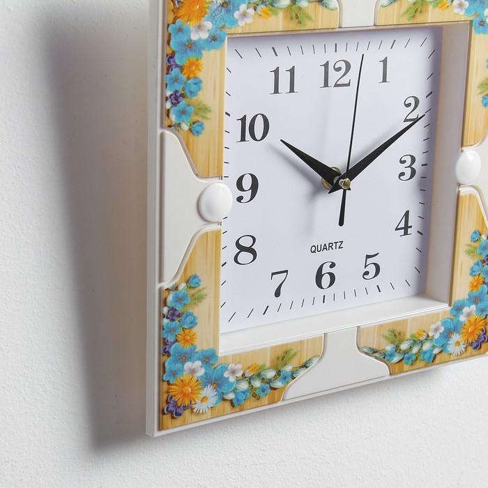 Часы настенные квадрат, рама под дерево с цветами, 25,5*25,5*3