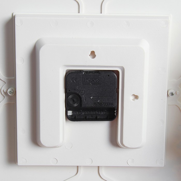 Часы настенные квадрат, рама под дерево с цветами, 25,5*25,5*3