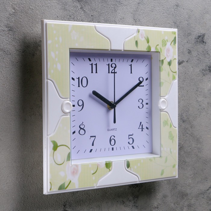 Часы настенные квадрат, рама с узором, 25,5*25,5*3