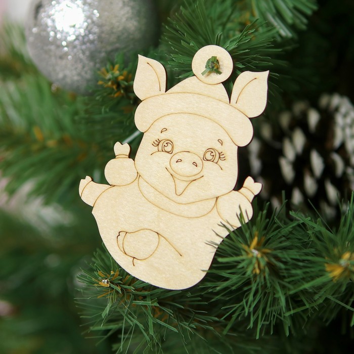 Подвеска деревянная &quot;Поросёнок в шапочке&quot;