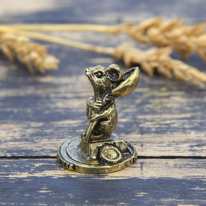 Фигурка мышка "Загребушка", латунь, 2,4 х 3,1 см