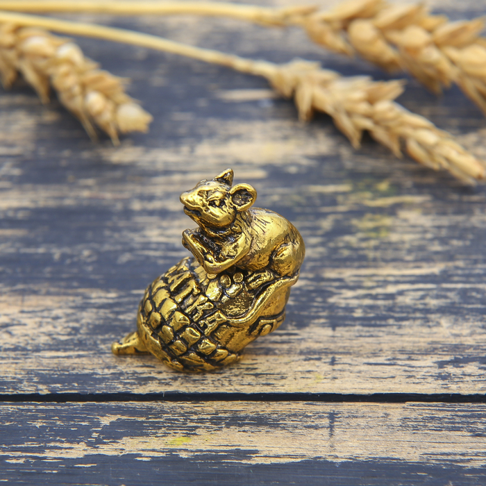 Фигурка мышка "Достатка" жёлудь, золото, 2,6 х 3,2 см