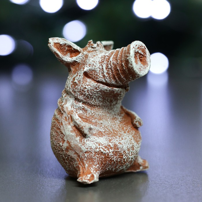 Сувенир "Хрюн-талисман" стильный 7х5см