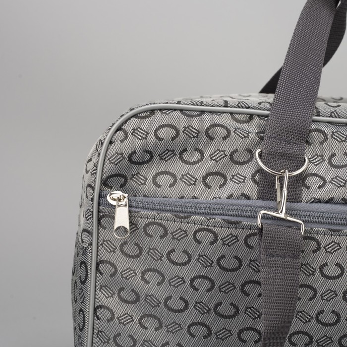 Сумка дорожная "Буквы", отдел на молнии, наружный карман, длинный ремень, цвет серый