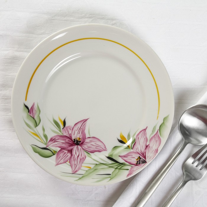 Сервиз столовый 24 предмета "Лилия"