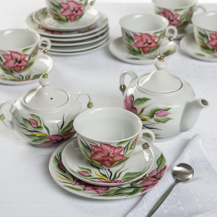 Сервиз чайный "Лилия" 20 предметов