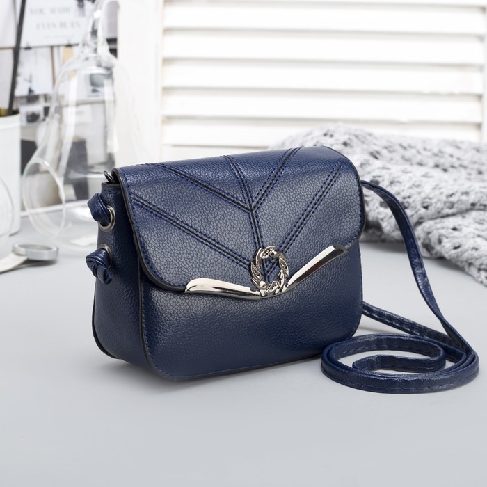 Сумка женская, отдел на молнии, длинный ремень, цвет синий