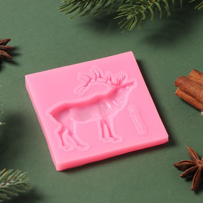 Молд 8х7,5х1 см "Олень"