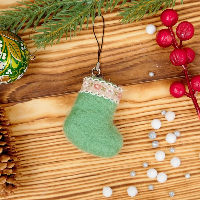 Брелок «Валенок», зелёный, 5.5 × 4 см, ручная работа