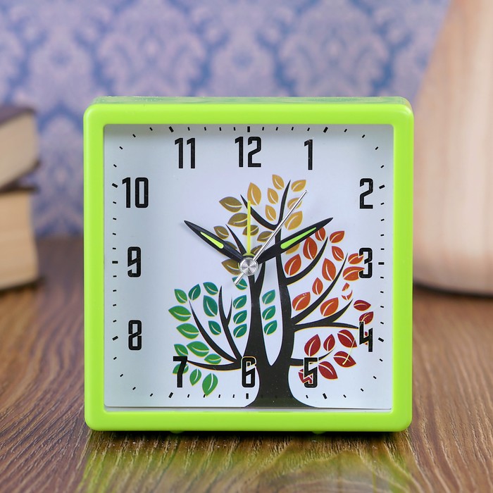 Будильник квадрат на подставке, циферблат с рисунком, микс 10*10см